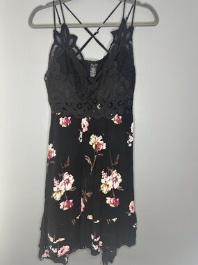 Rue 21 XL Floral sun dress with lace on top cottagecore fairy flowy comfy